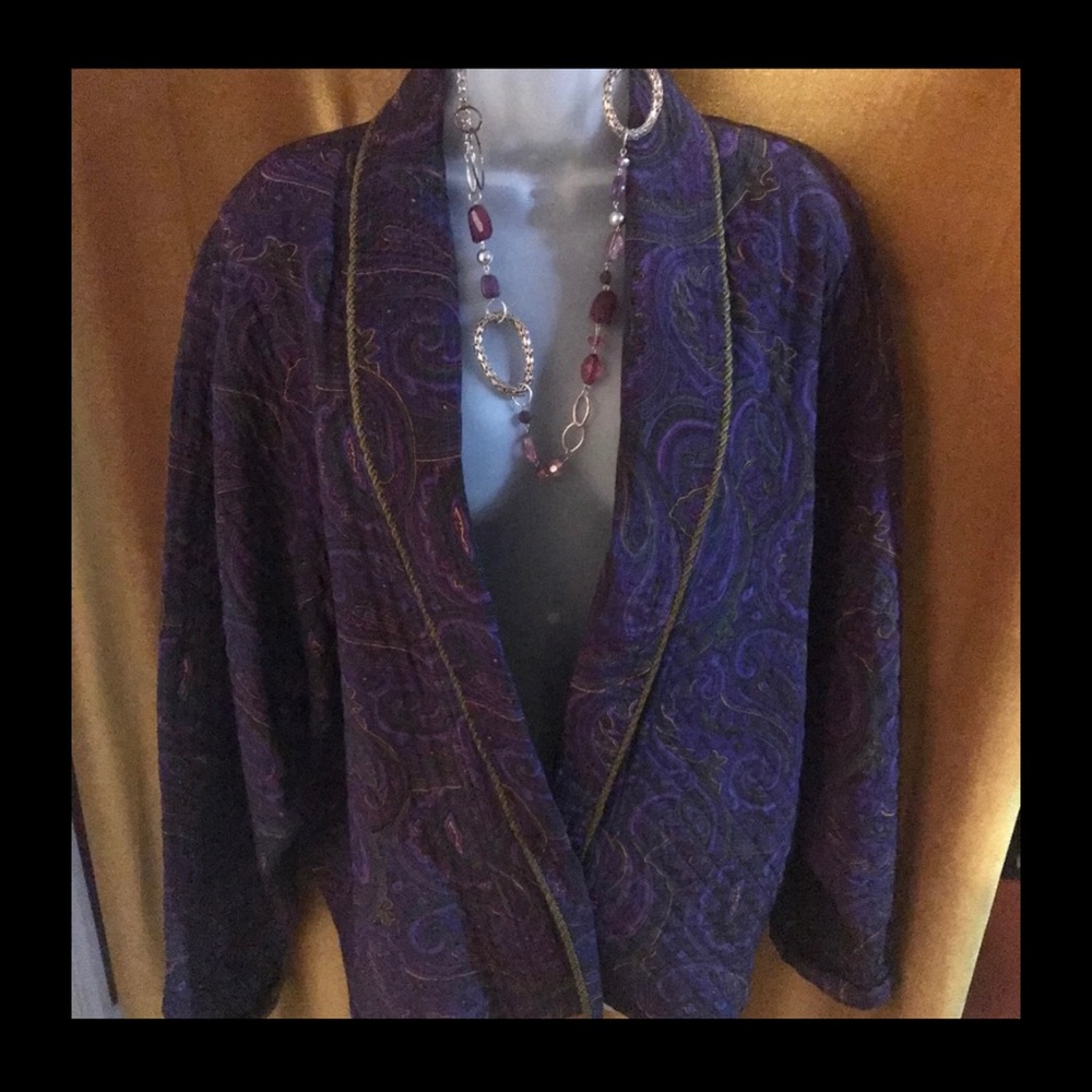 Ellen Tracy quilted Shall collar silk open front blazer, gold rope accent